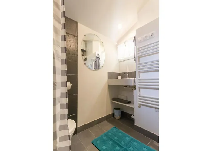 Dom wakacyjny Longere Bretonne Renovee Avec Parking Et Wifi - Fr-1-306-841 *