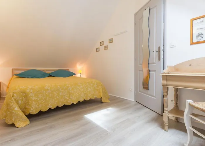 Longere Bretonne Renovee Avec Parking Et Wifi - Fr-1-306-841