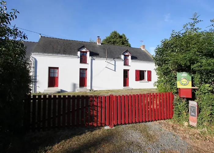 Dom wakacyjny Longere Bretonne Renovee Avec Parking Et Wifi - Fr-1-306-841